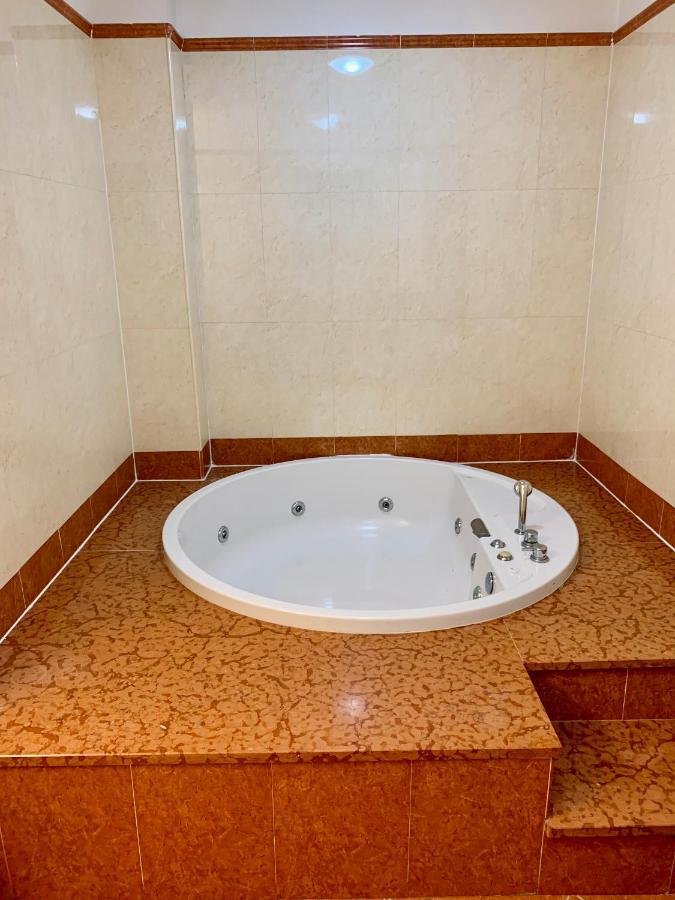 Hotel - Motel Flower Gropello Cairoli Eksteriør billede
