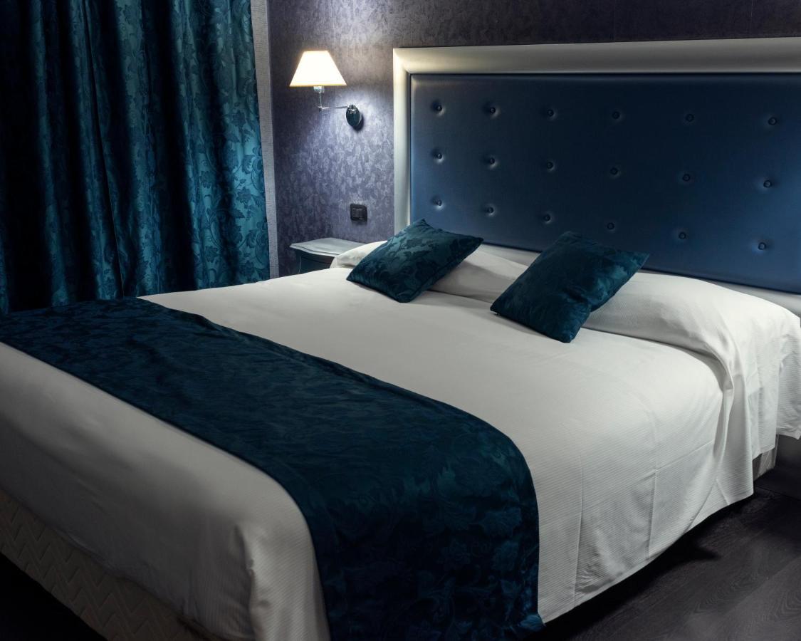 Hotel - Motel Flower Gropello Cairoli Eksteriør billede